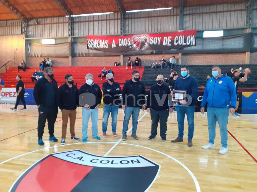 Basquet Los Clubes De Santa Fe Reconocieron A La Asociacion De Clubes Canal Veo