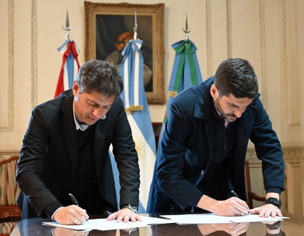 Pullaro y Kicillof firmaron un convenio para trabajar en forma coordinada y con nueva tecnología contra el delito en las dos provincias.