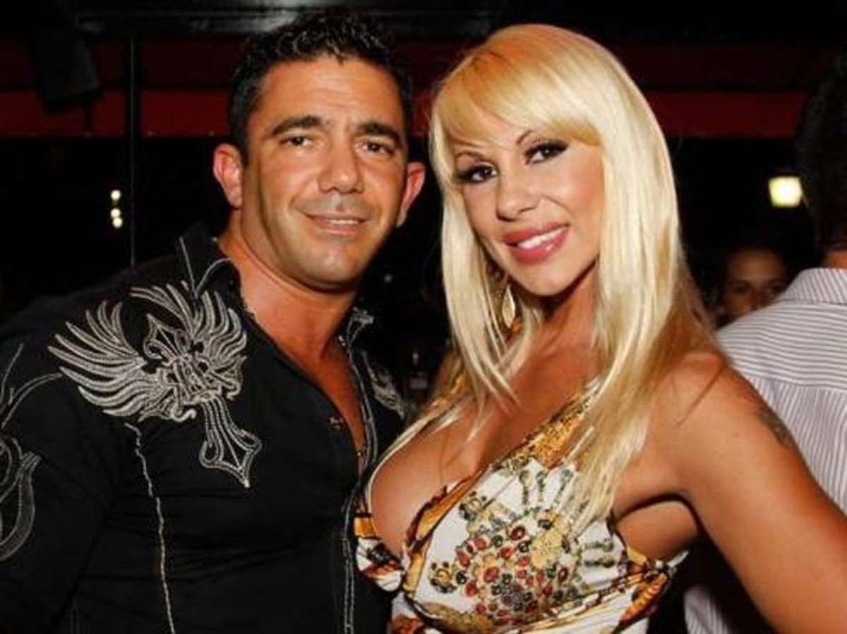 Juan Suris se hizo conocido por ser pareja de la vedette uruguaya Mónica Farro.